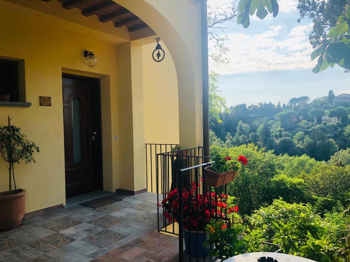 Апартаменты Holiday House Cuordinatura Монтополи-ин-Валь-д'Арно Экстерьер фото
